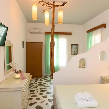 מלון דירות Lakki Village אגיאלי