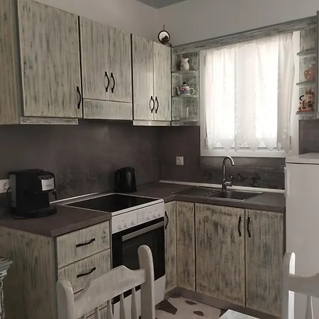 מלון דירות Lakki Village 3*