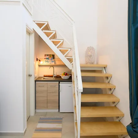 Lakki Village 3*